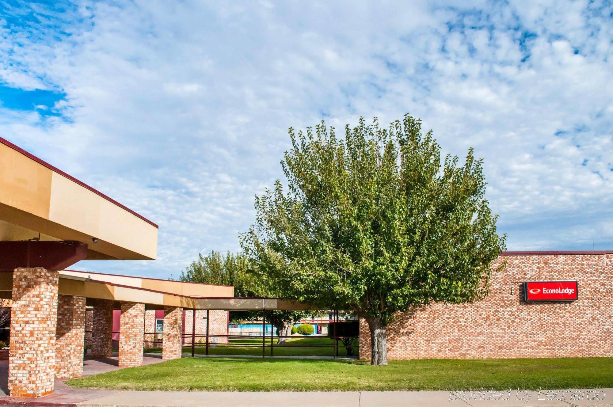 Econo Lodge Carlsbad Caverns Area Exterior photo